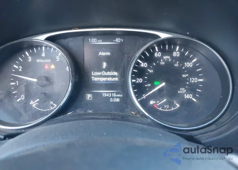 2016 Nissan Rogue S/Sl/Sv z USA, uszkodzony, nr VIN 5N1AT2MT3GC784223